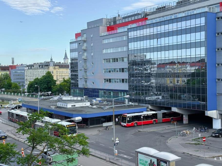 Direkt Bei Schoenbrunn! Apartment Wien